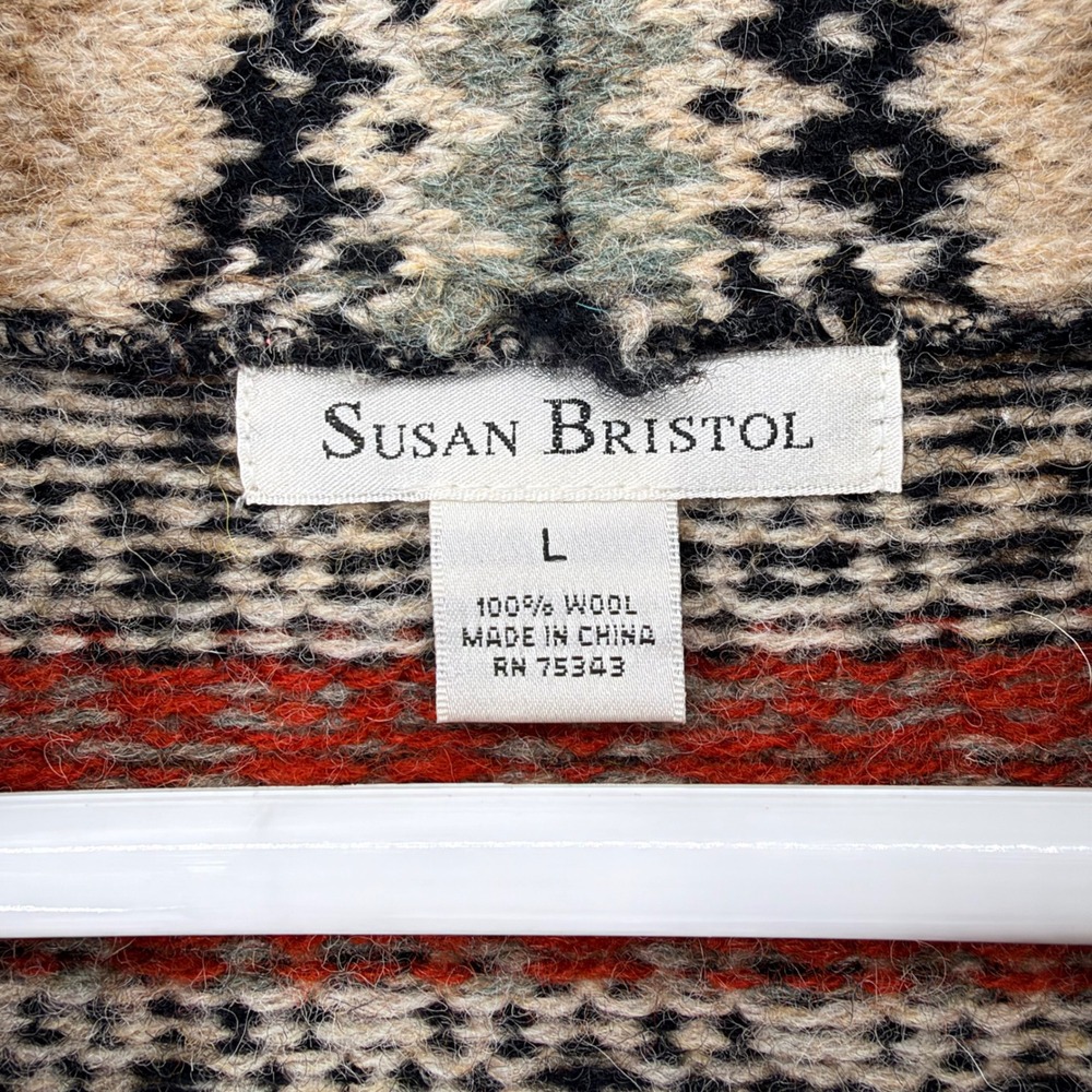 Susan Bristol Fair Isle Wool Cardigan Shawl Collar Metal Clasp L Beige Black - Picture 4 of 7